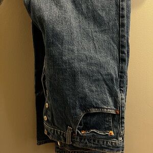levis straight leg jeans